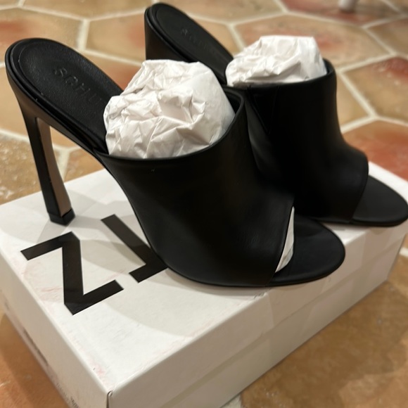 NWT Schultz danni black leather mules sz 8.5 w box - Picture 3 of 7